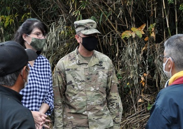 USAG Japan commander, spouse, cut bamboo for giant kites
