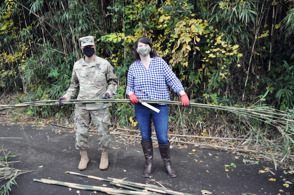 USAG Japan commander, spouse, cut bamboo for giant kites