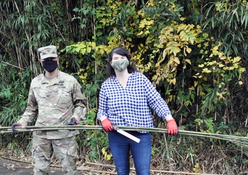 USAG Japan commander, spouse, cut bamboo for giant kites