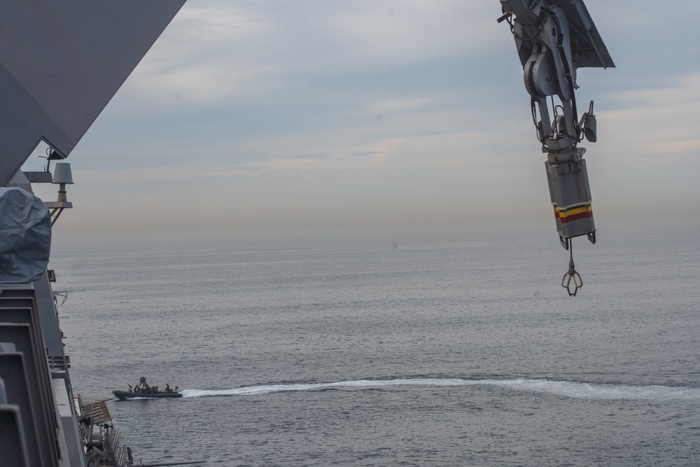 15th MEU ADR Marines conduct VBSS training through air, sea