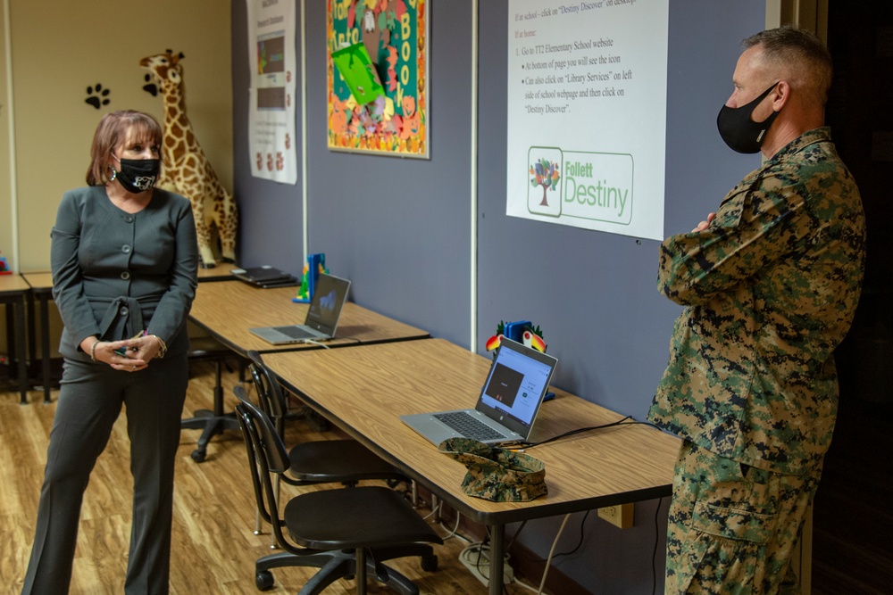 MCIEAST-MCB Camp Lejeune Deputy Commander visits Tarawa Terrace Elementary School