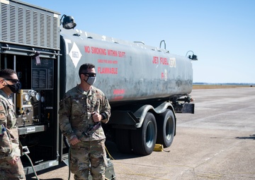 Commanders learn how to fuel the fight