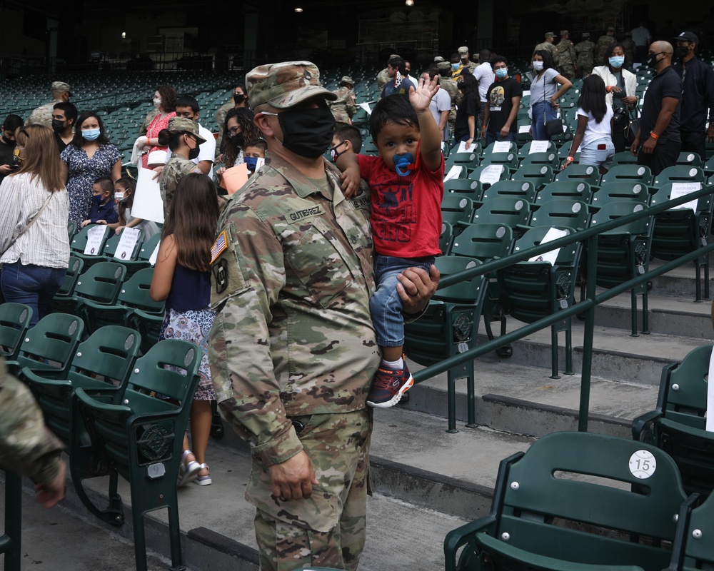 136th Expeditionary Signal Battalion Deployment Ceremony