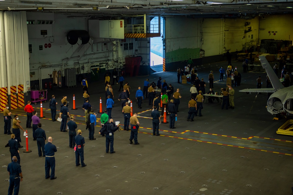 USS Carl Vinson Sailors Receive Annual Influenza Vaccine