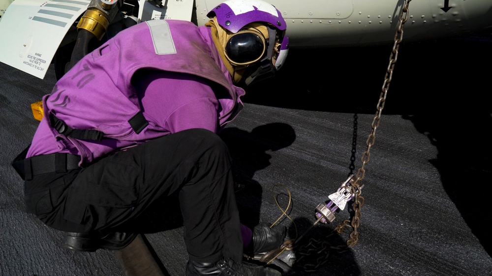 Navy Osprey's First Aircraft Carrier Refueling