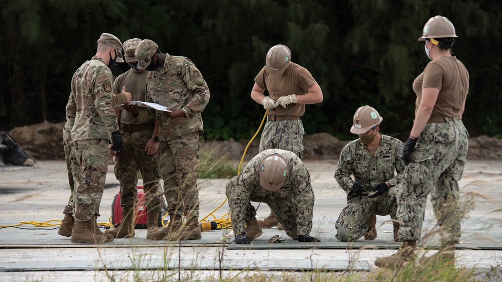 Air Force, Navy conduct joint RADR training