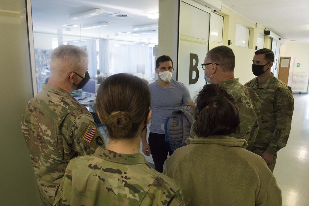 Guard medical team visits Czech Military University Hospital Prague