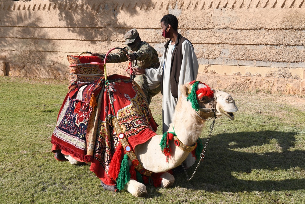 Airmen, Soldiers enjoy Saudi Cultural Day