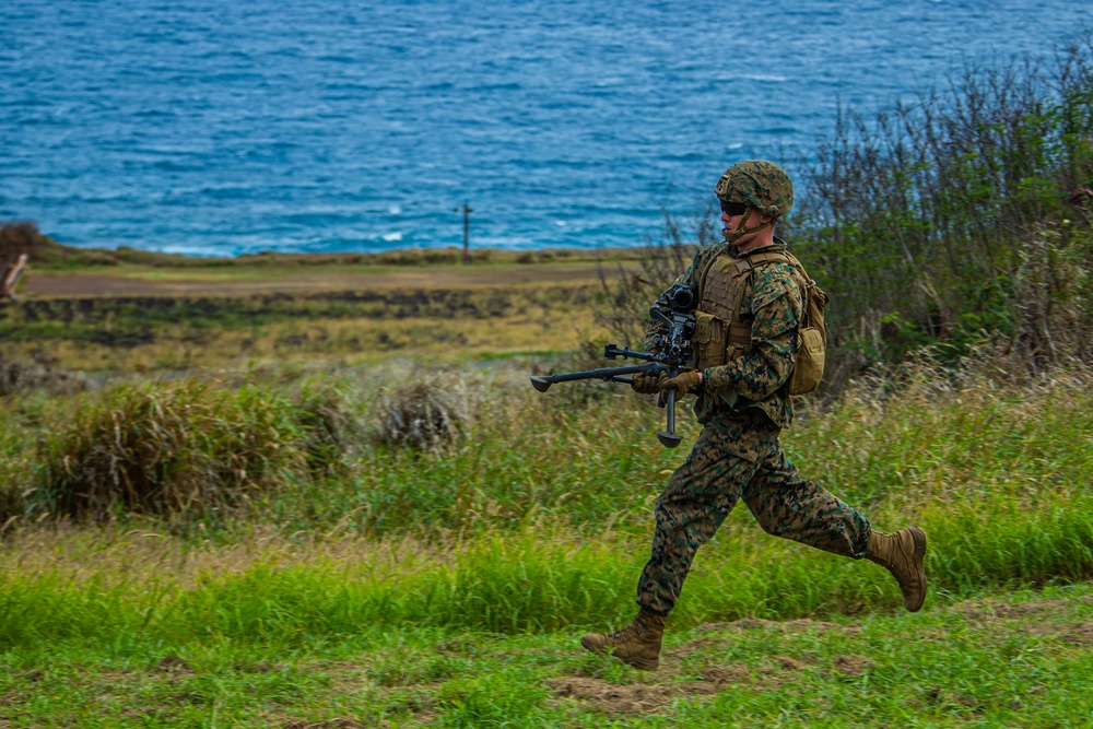 3rd Marine Regiment: Machine gun training