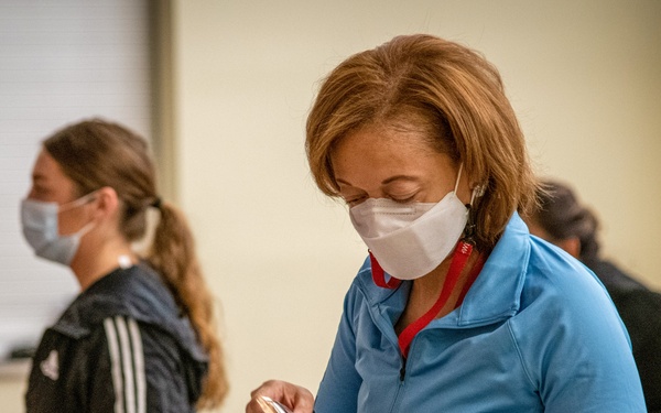 Bag Brigade brings love, care to quarantined Soldiers