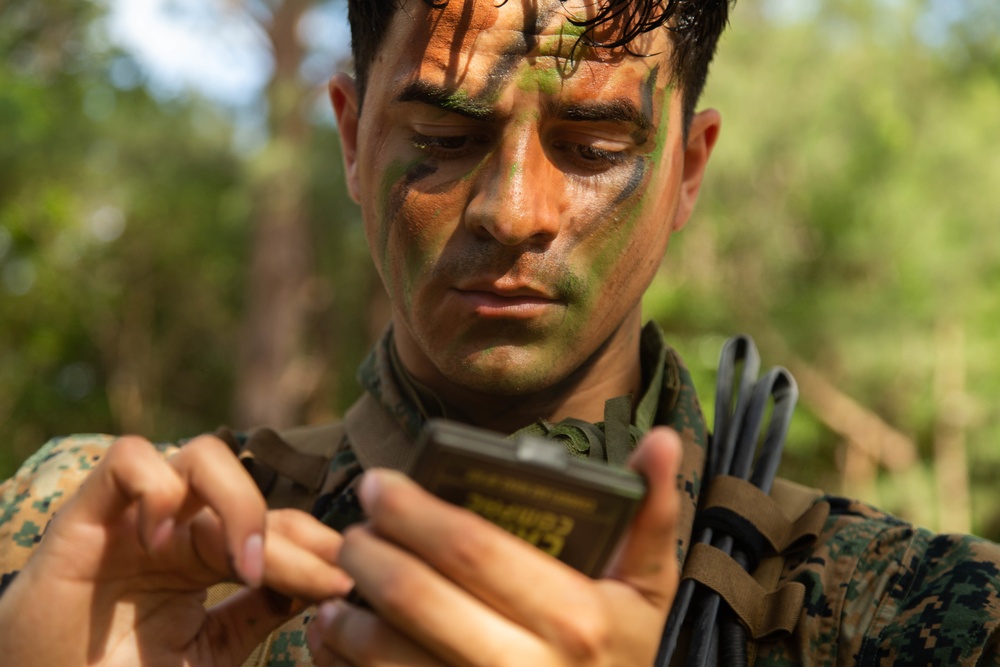 Marines with 3D Reconnaissance Battalion participate in MCCRE training alongside Airmen with 320 Special Tactics Squadron