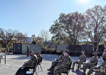 Task Force 291 Commander provides professional development for leaders
