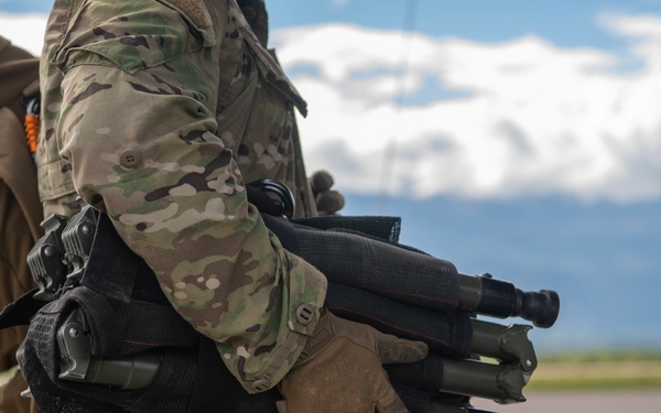 Special Tactics supports JTF-B humanitarian relief operations in aftermath of Hurricane Iota