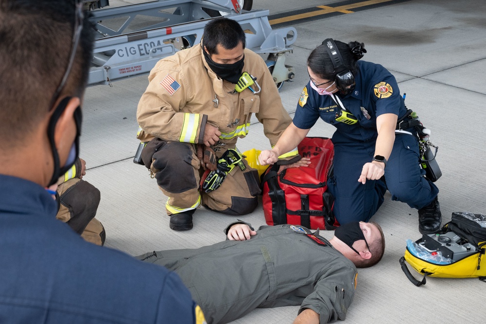 Response teams perform pilot recovery in joint exercise at JBPH-H