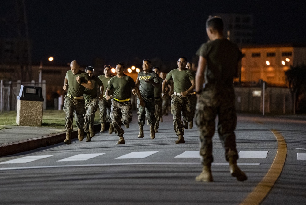 Okinawa Marines complete CFT before Thanksgiving