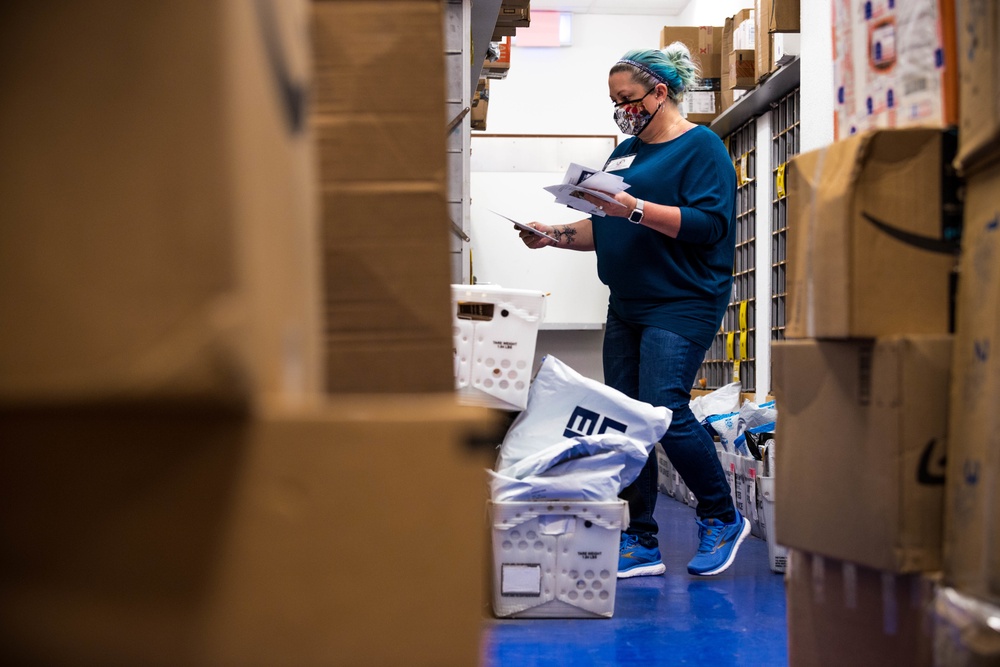 Volunteers deliver help to Ramstein postal operations