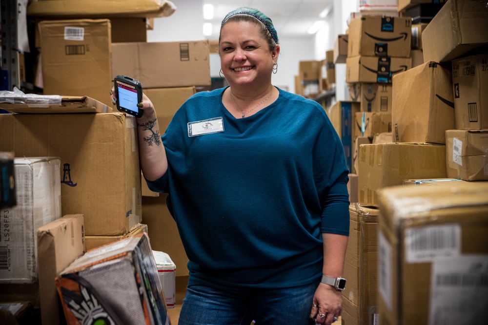 Volunteers deliver help to Ramstein postal operations
