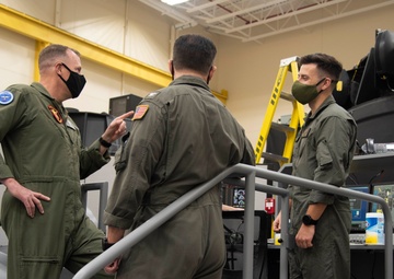 Marine Deputy Commandant for Aviation Visits Training Air Wing 4