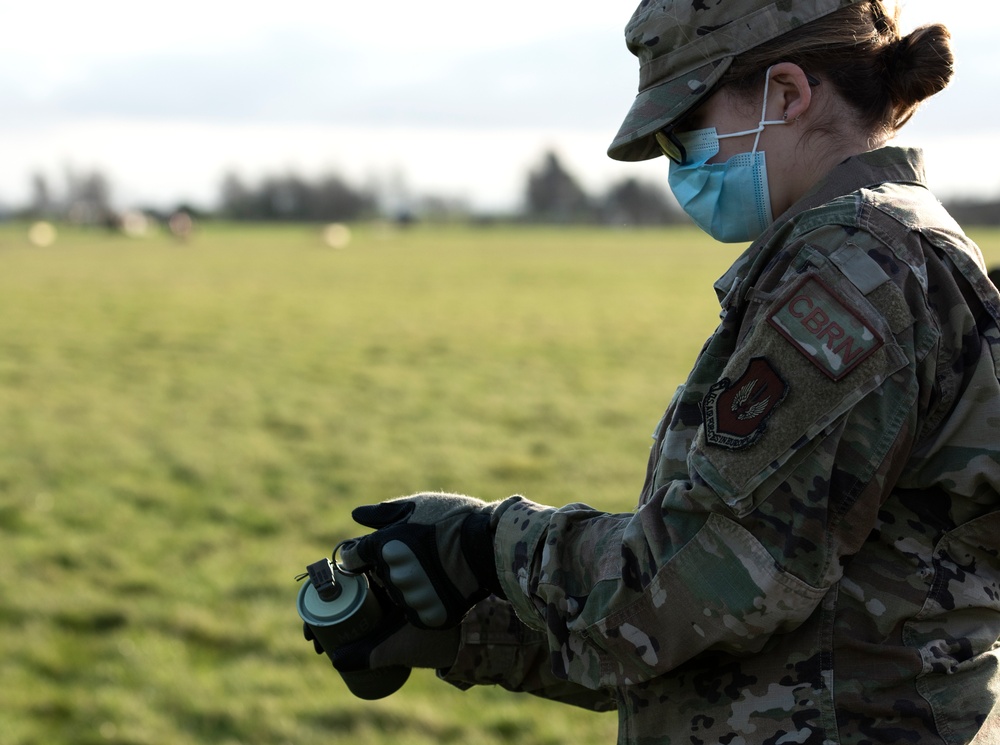 48th CES conducts smoke grenade training