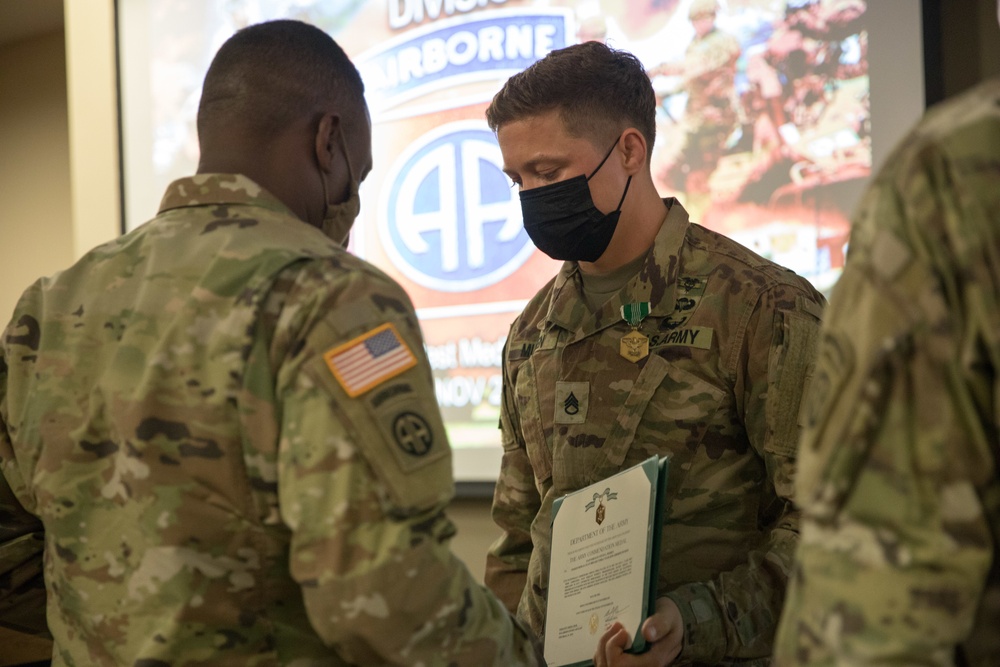 82nd Airborne Division Paratroopers compete in a Best Medic Competition