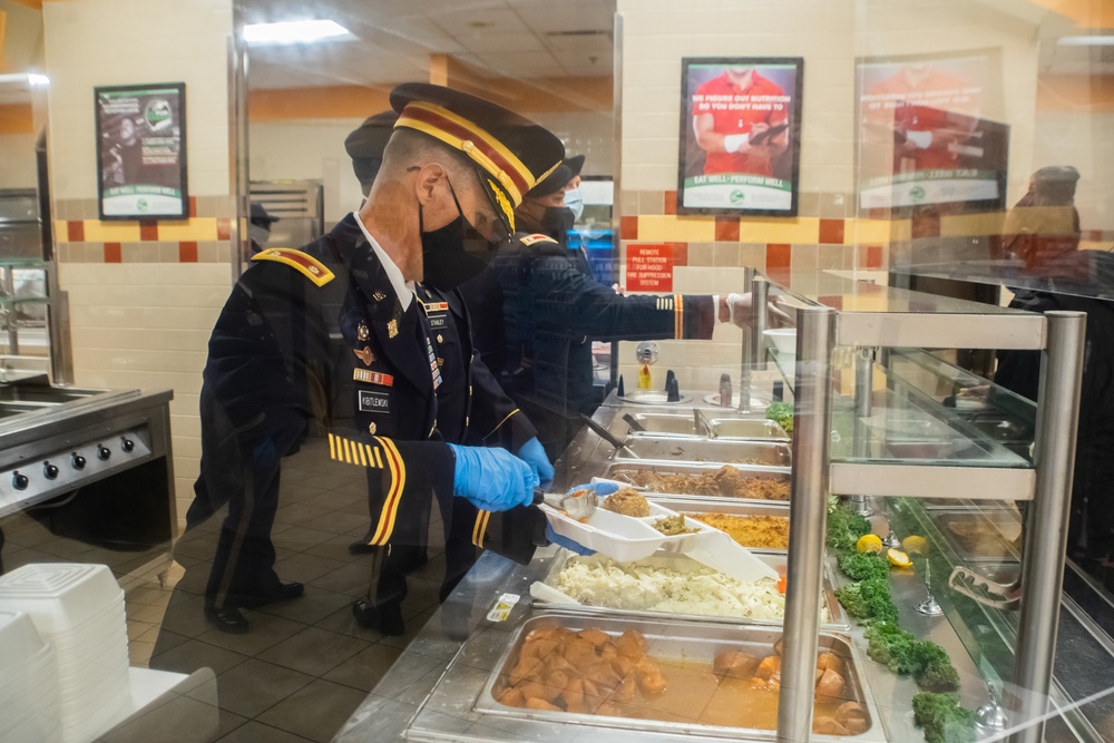 Lt. Col. Brian Kibitlewski Serves Thanksgiving Meals