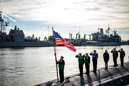USS John Warner (SSN 785) Returns From Deployment
