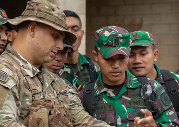 Indonesia Platoon Exchange: MOUT Training