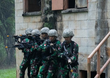 Indonesia Platoon Exchange: MOUT Training