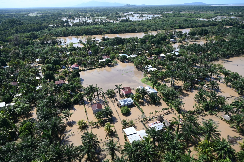 JTF-Bravo delivers food bundles to remote area