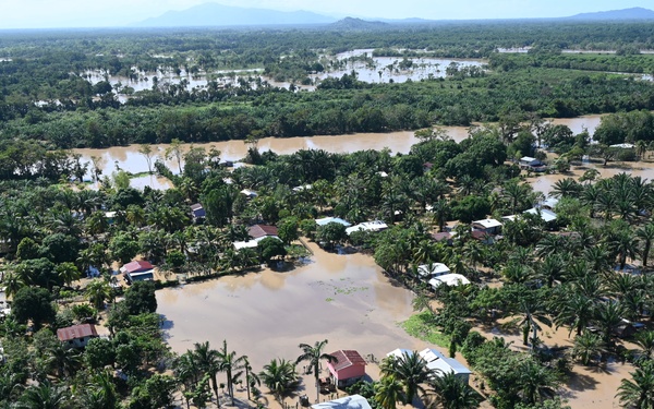 JTF-Bravo delivers food bundles to remote area