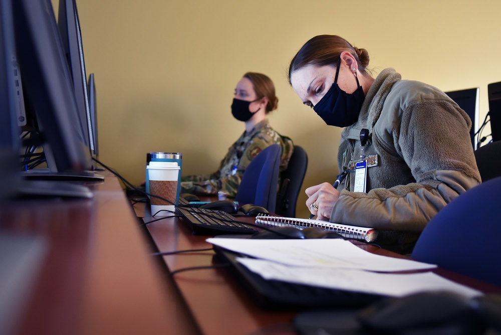 62nd Medical Brigade train on hospital’s electronic medical records system in Bismarck, North Dakota