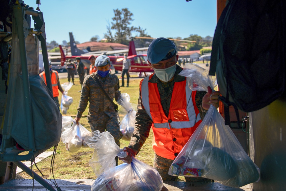 JTF-Bravo delivers humanitarian aid in Guatemala