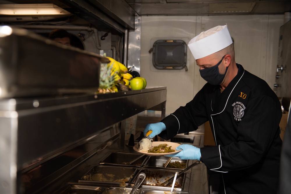 USS Princeton Executive Officer Serves Thanksgiving Dinner