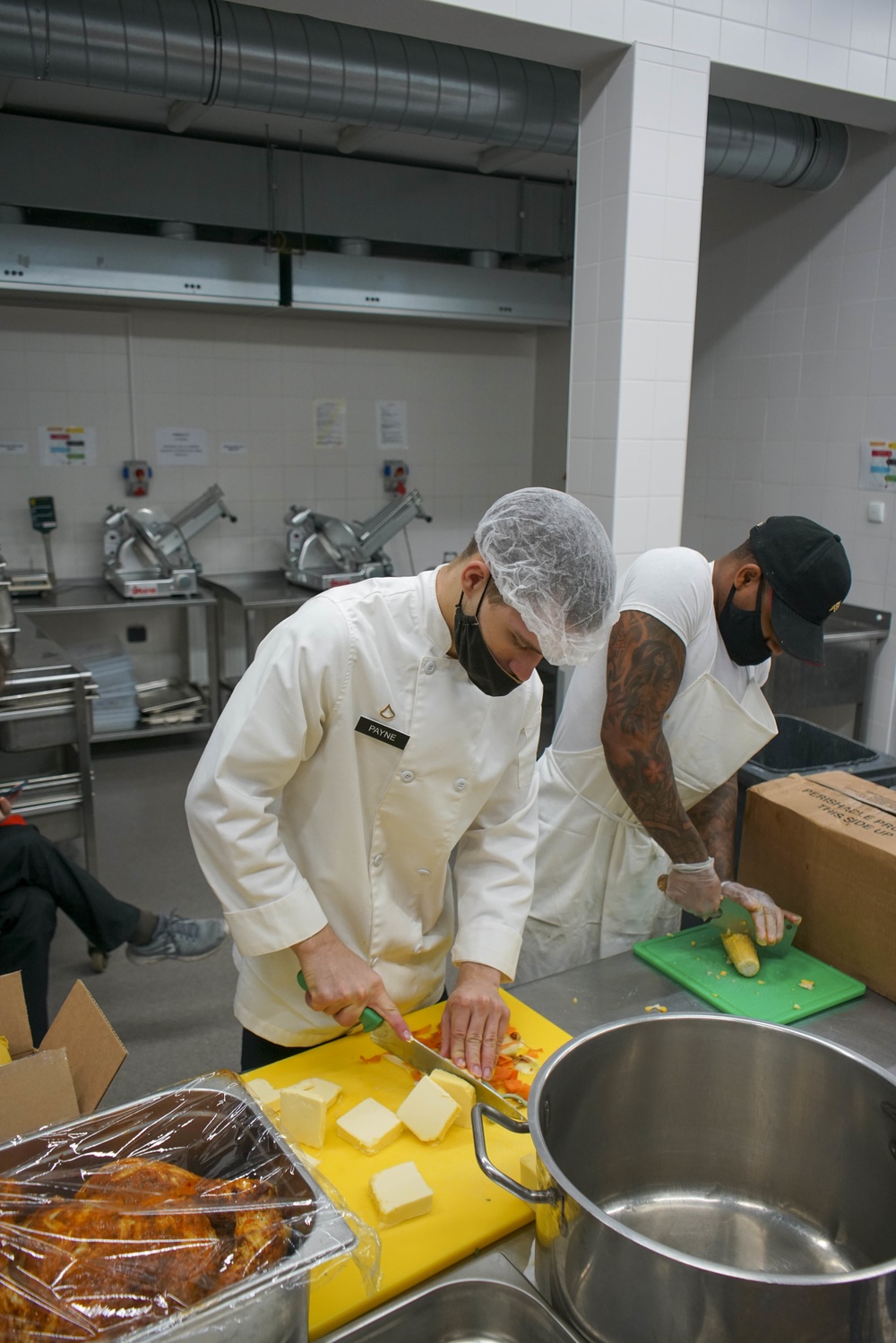 Soldiers stationed in Swietoszow celebrate Thanksgiving