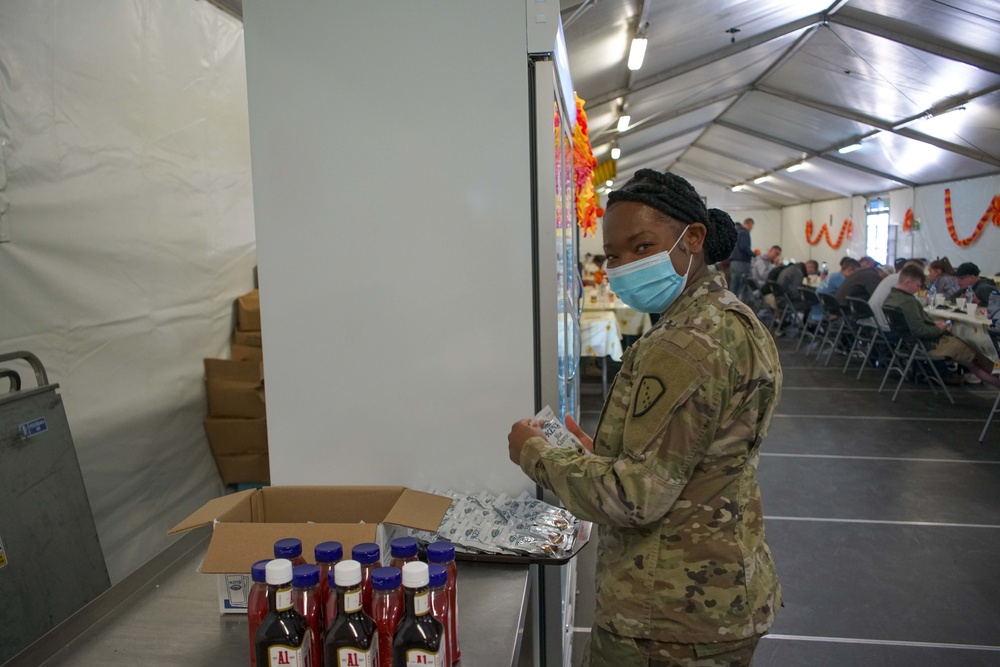 Soldiers stationed in Swietoszow celebrate Thanksgiving