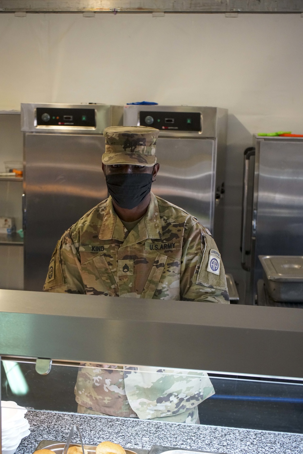 Soldiers stationed in Swietoszow celebrate Thanksgiving