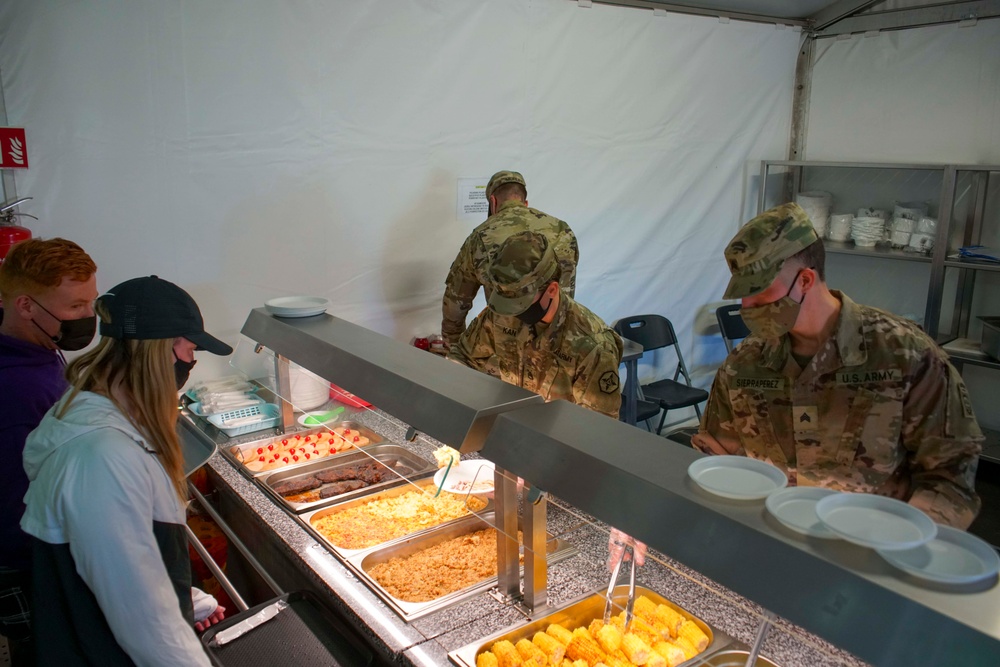 Soldiers stationed in Swietoszow celebrate Thanksgiving