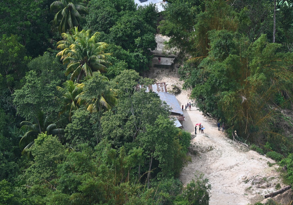 Honduran citizens rescued from remote village