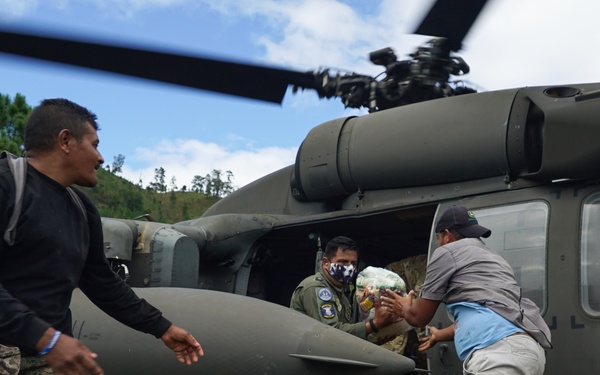 JTF-Bravo continues aerial deliveries in response to Hurricane Iota