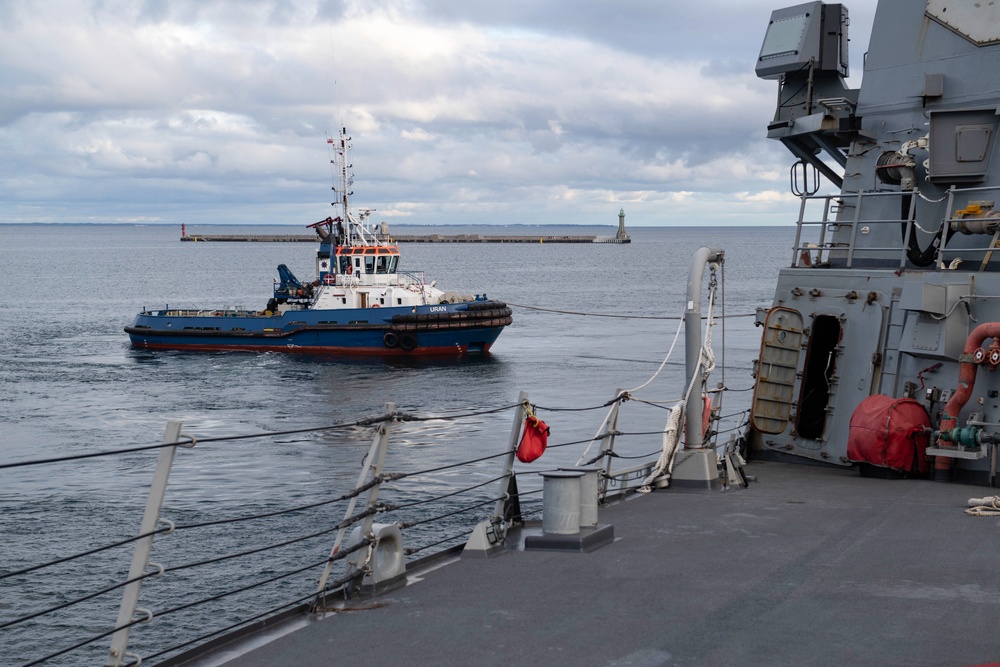 USS Ross (DDG 71) departs Poland.