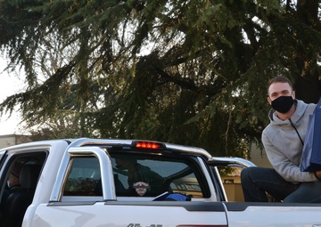 Thanksgiving to-go meals bring a taste of home to community during COVID-19