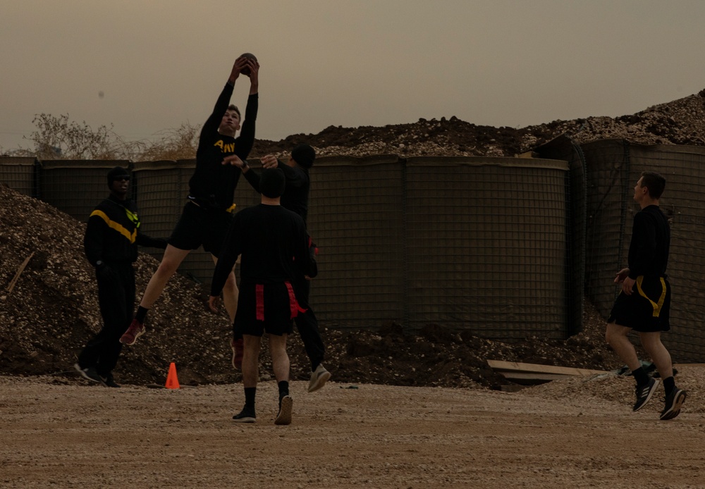 Soldiers Compete in Syira Turkey Bowl