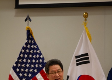 Eighth Army Holds Thanksgiving Prayer Luncheon