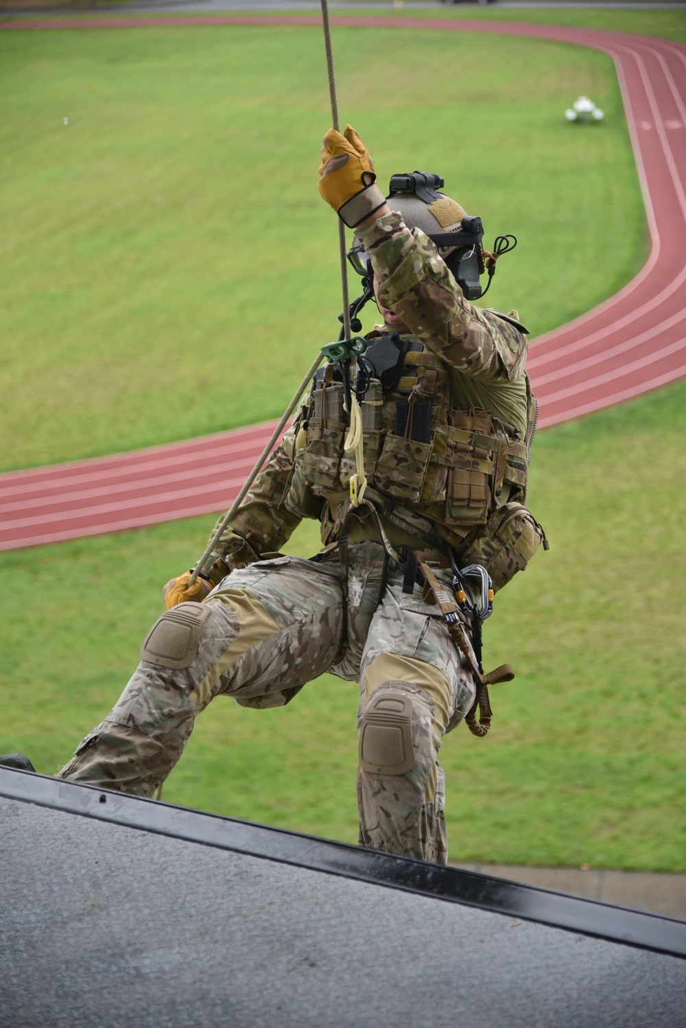 125th STS Train on New Rappel Tower