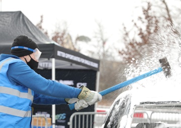 BOSS offers a smashing way to relieve holiday stress