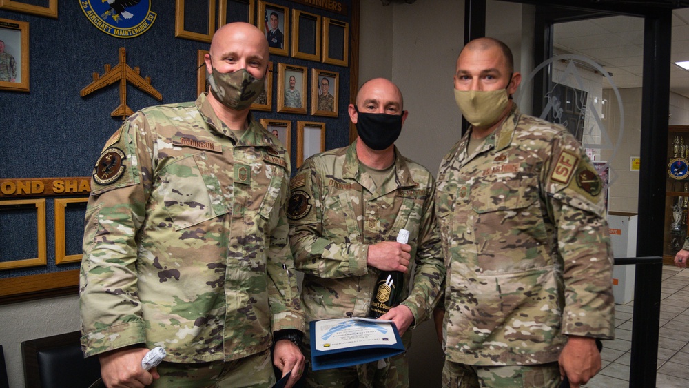 2nd Bomb Wing leadership introduce chief master sergeant selects