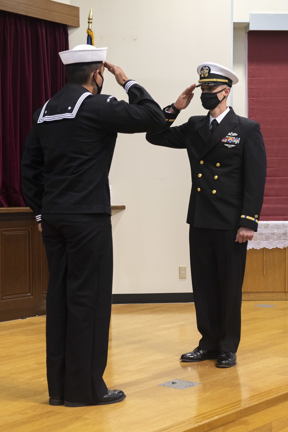 Chief Fire Controlman Jason Mosher commissions as chief warrant officer