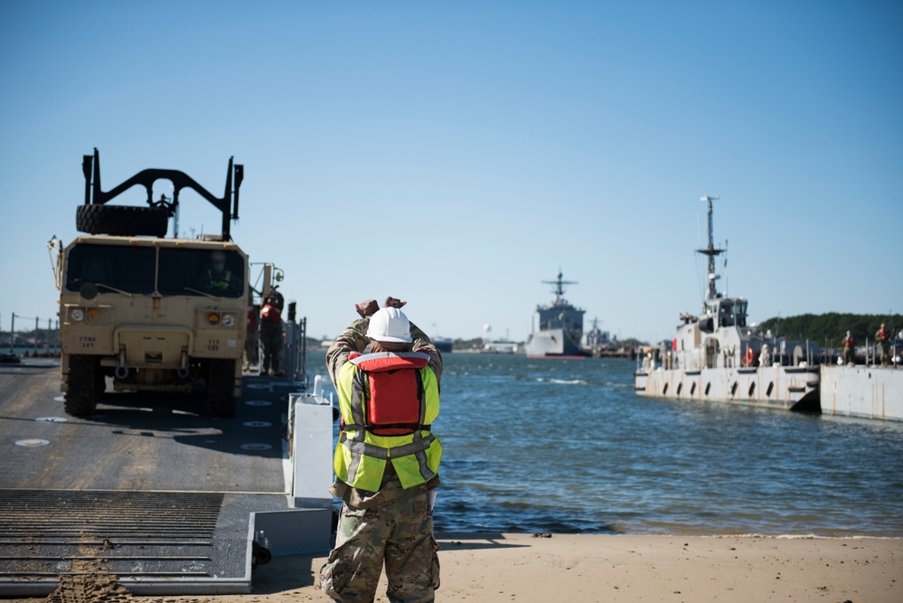 7th TB(X) soldiers conduct joint exercise with Navy