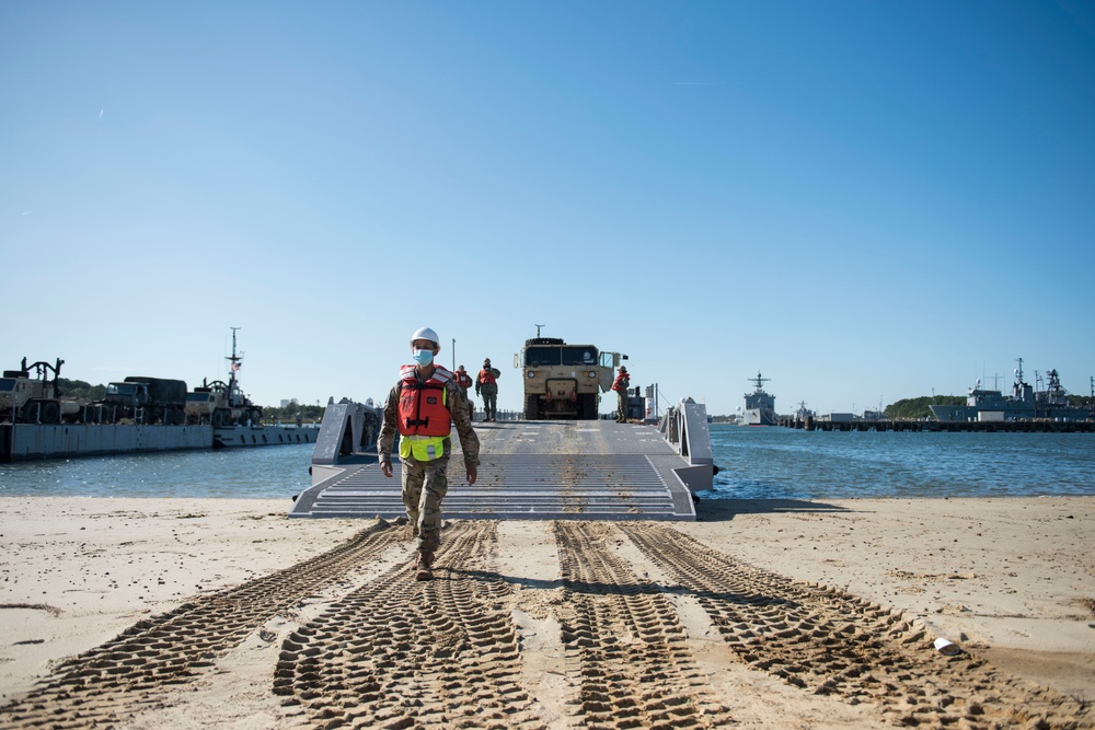 7th TB(X) soldiers conduct joint exercise with Navy