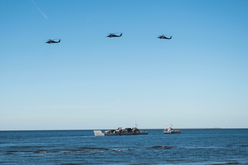 7th TB(X) soldiers conduct joint exercise with Navy